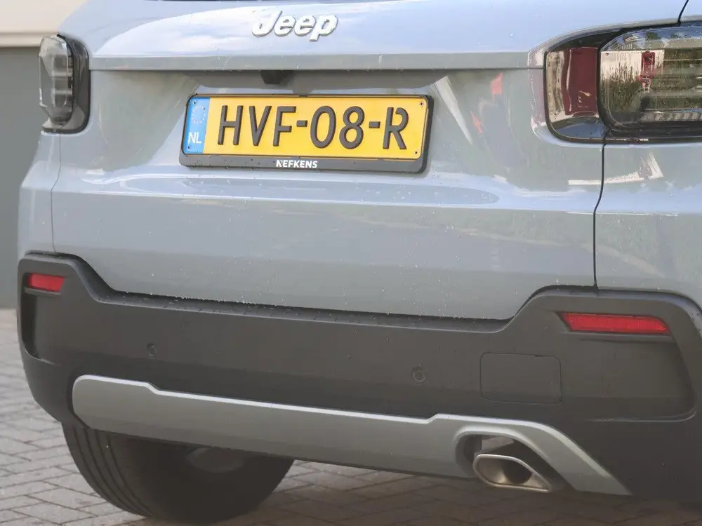 Jeep Avenger 1.2 e-Hybrid Summit uit 2025, foto 7