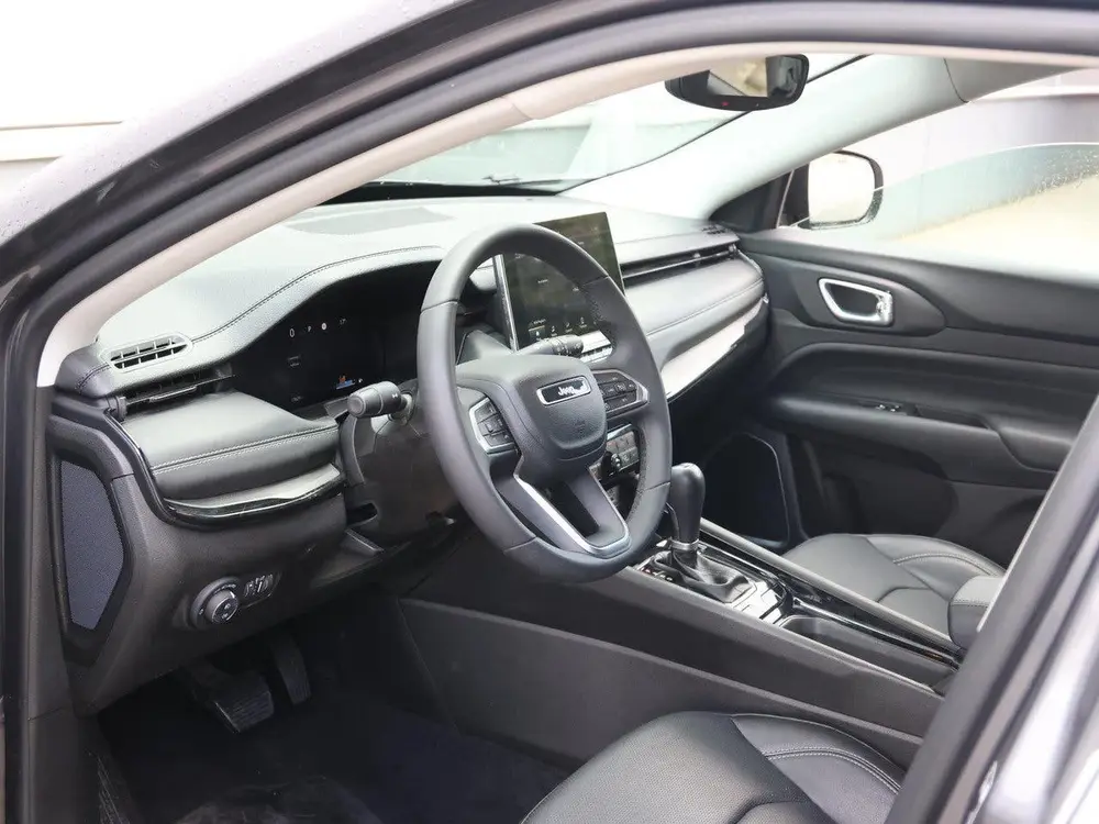 Jeep Compass 1.5T e-Hybrid Night Eagle uit 2025, foto 11