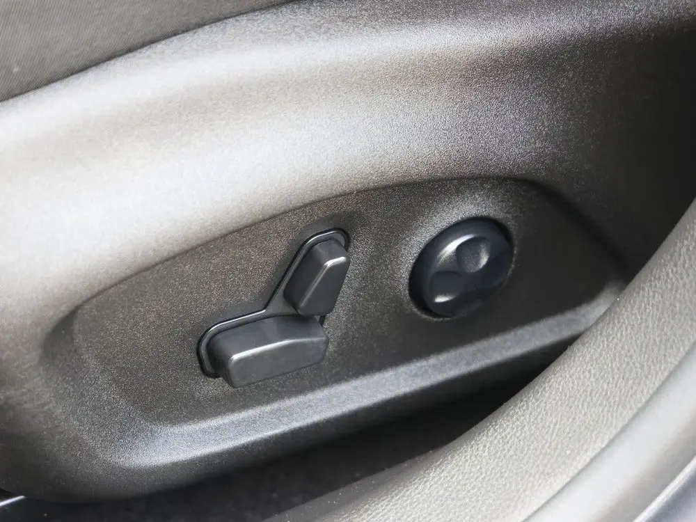 Jeep Compass 1.5T e-Hybrid Night Eagle uit 2025, foto 12