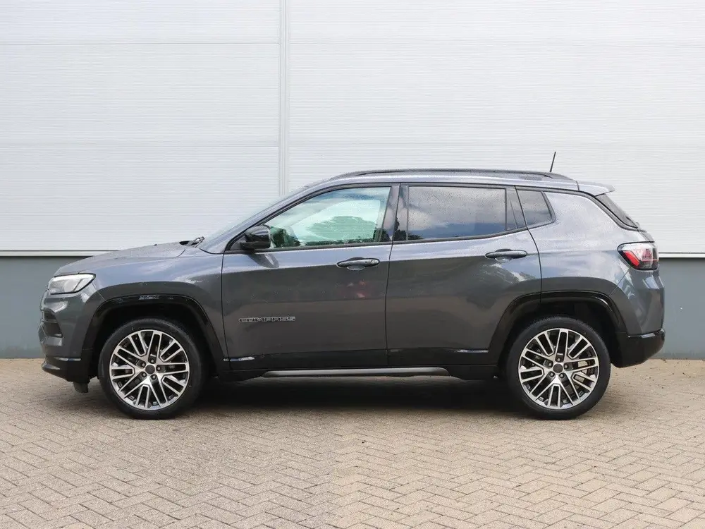 Jeep Compass 1.5T e-Hybrid Night Eagle uit 2025, foto 2