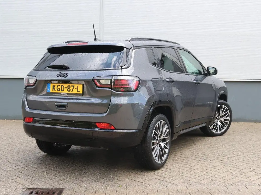 Jeep Compass 1.5T e-Hybrid Night Eagle uit 2025, foto 3