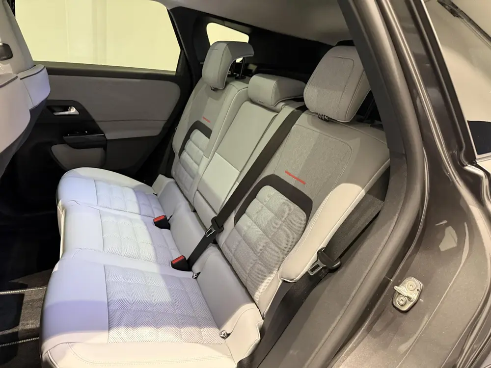 Citroën C5 Aircross Citroen C5 Aircross 1.2 Hybrid 145 Max l M uit 2026, foto 10