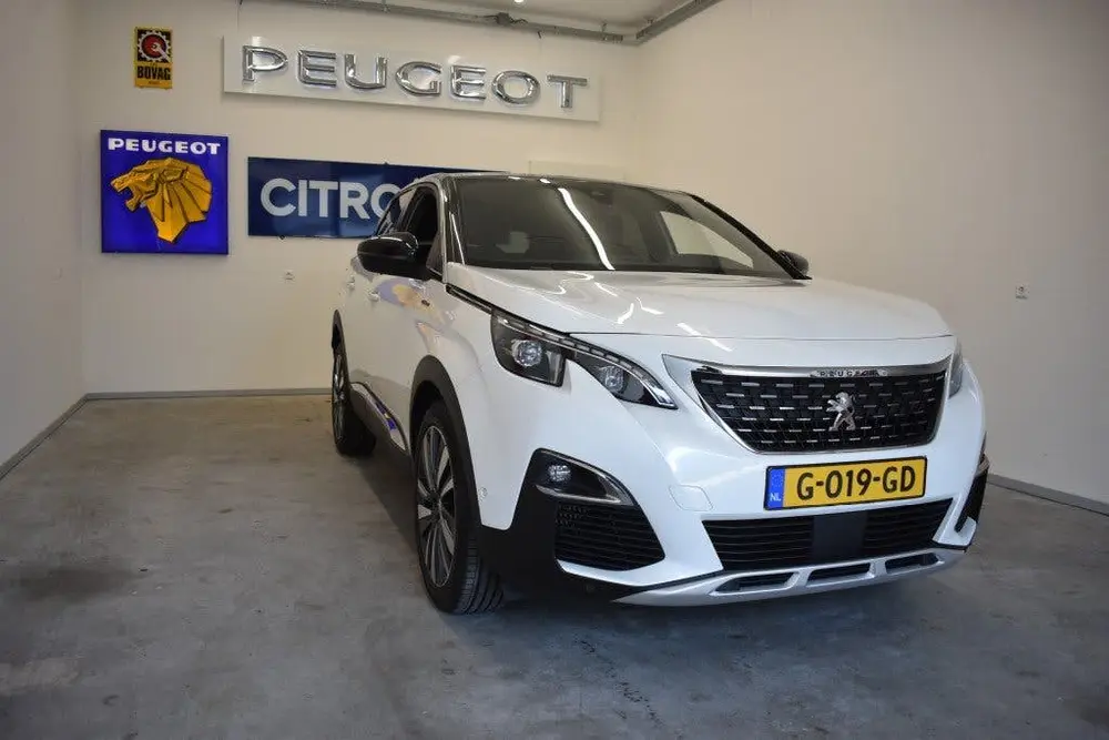 Peugeot 3008 1.2 PureTech Automaat GT-Line 59.000 Km. 1 uit 2019