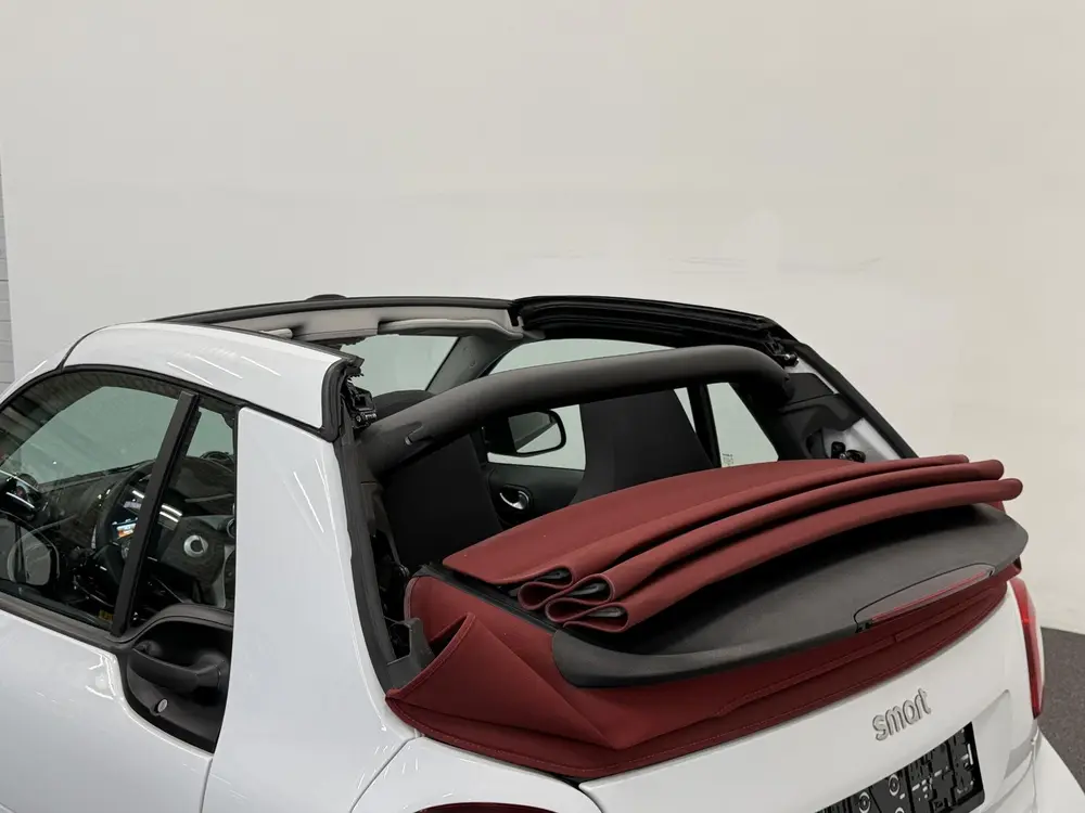 Smart ForTwo EQ Comfort 18 kWh Automaat Navigatie App uit 2021, foto 2
