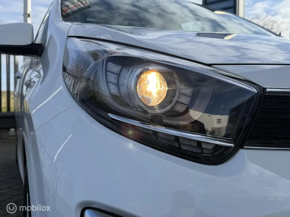 Kia Picanto 1.0 DynamicPlusLine uit 2023, foto 2
