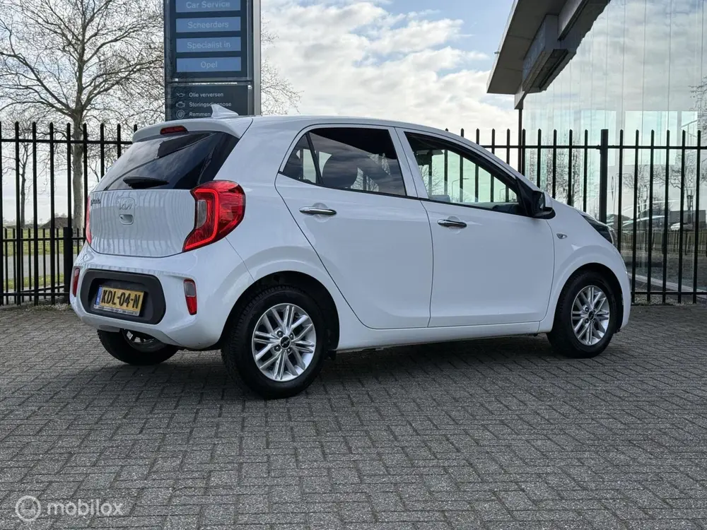 Kia Picanto 1.0 DynamicPlusLine uit 2023, foto 4