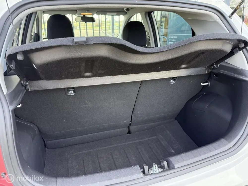 Kia Picanto 1.0 DynamicPlusLine uit 2023, foto 8