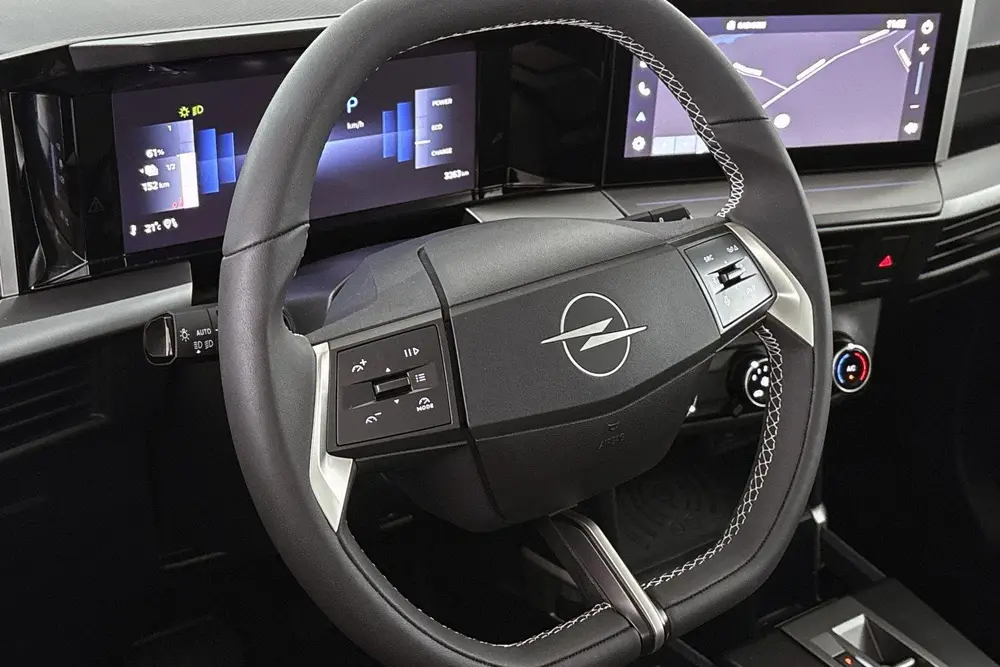 Opel Frontera Electric Edition 44 kWh Achteruitrijcamera uit 2025, foto 12