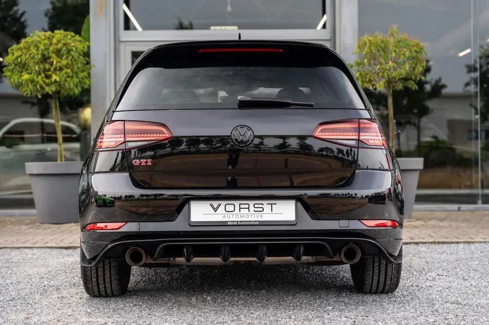 Volkswagen Golf 2.0 TSI GTI TCR Pano Dsg Akrapovic uit 2020, foto 5