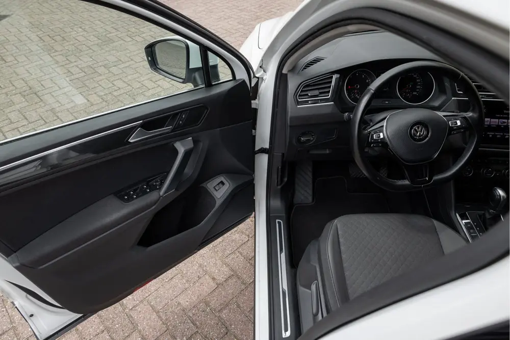 Volkswagen Tiguan 1.5 TSI ACT Comfortline Business DSG Panod uit 2019, foto 16