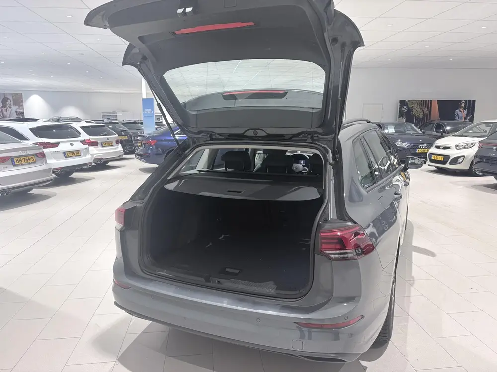 Volkswagen Golf Variant 1.0 eTSI Life Business 1 eerdere eig uit 2023, foto 5