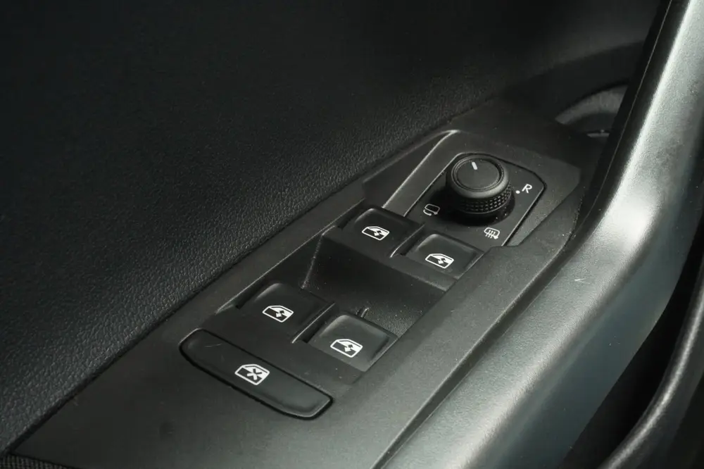 Volkswagen Polo 1.0 TSI Life Business+Led+Full-Navigatie+Vit uit 2022, foto 5