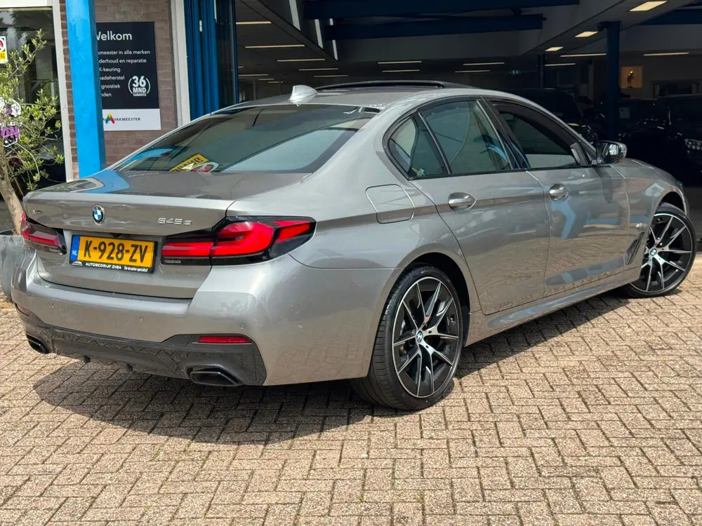 BMW 5-serie 545e xDrive High Executive 2021 AUT NAVI F uit 2021, foto 9