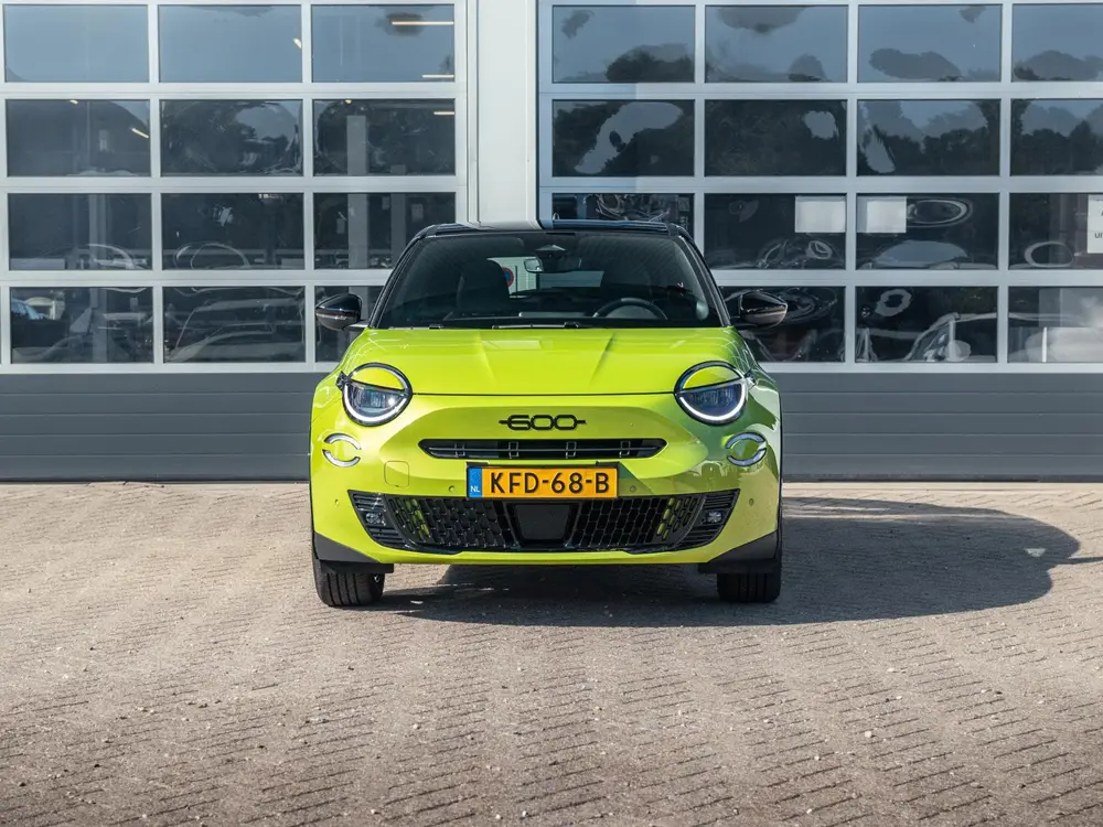 Fiat 600e Sport 54 kWh uit 2026, foto 2