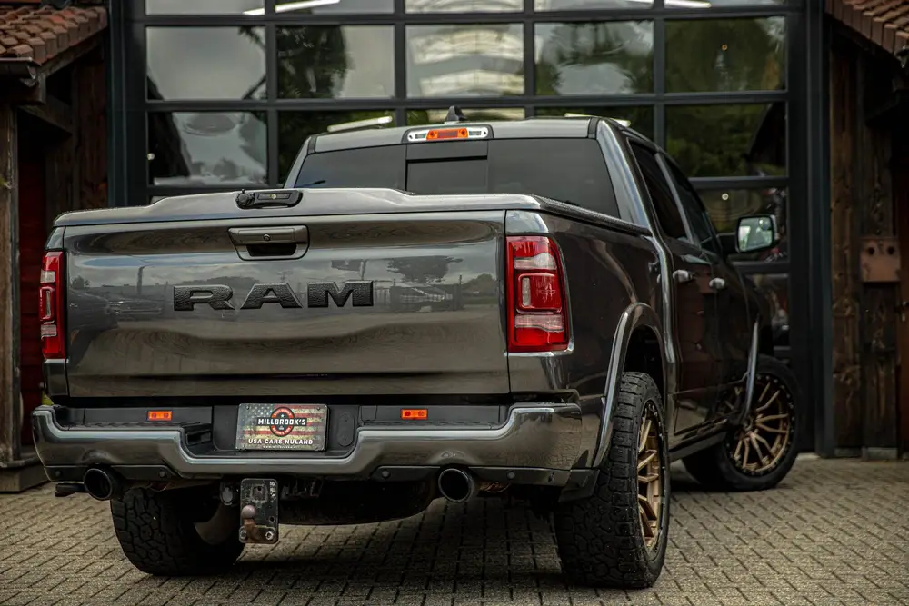 Dodge Ram 1500 5.7 V8 4x4 Crew Cab 5'7 Laramie Level 2 | luc uit 2019, foto 3