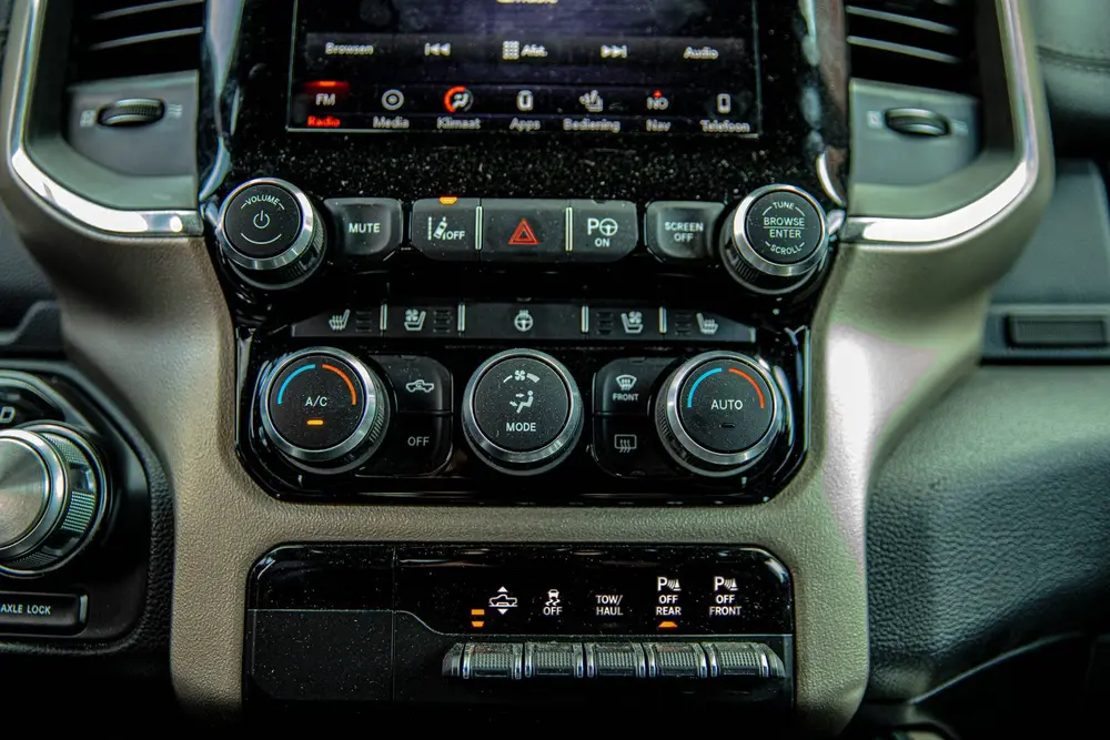 Dodge Ram 1500 5.7 V8 4x4 Crew Cab 5'7 Laramie Level 2 | luc uit 2019, foto 9