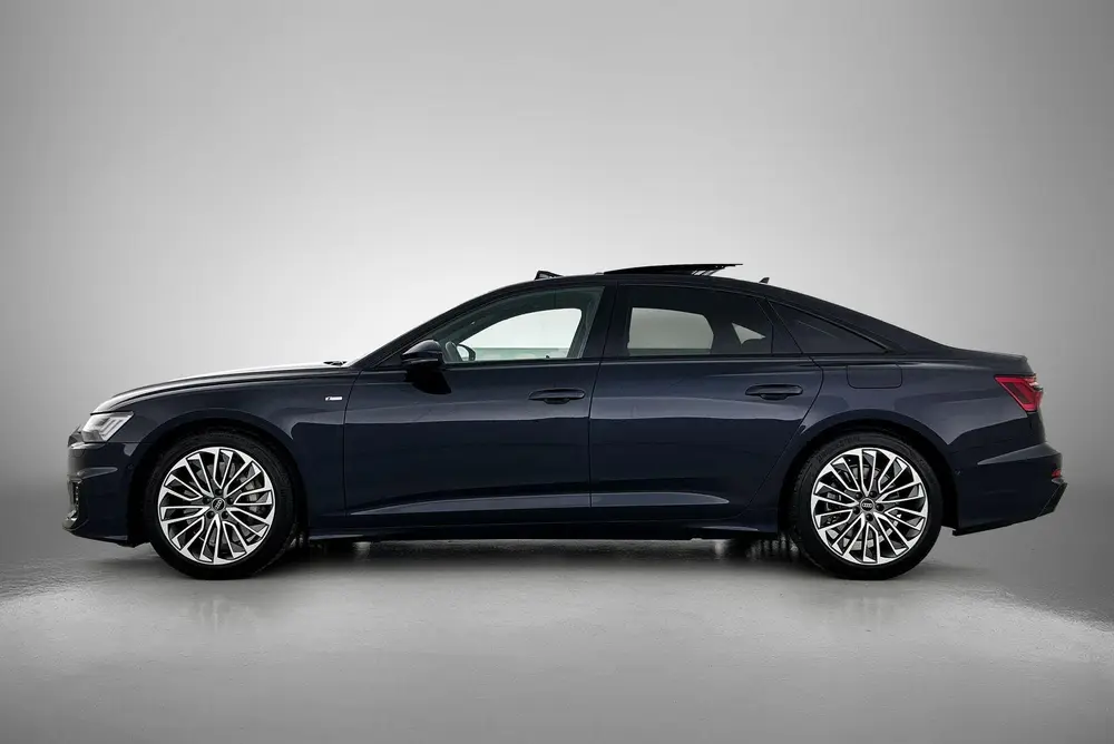 Audi A6 50 TFSI e quattro S edition Competition 29 uit 2025, foto 3