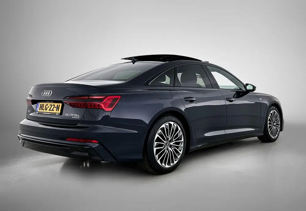Audi A6 50 TFSI e quattro S edition Competition 29 uit 2025, foto 5
