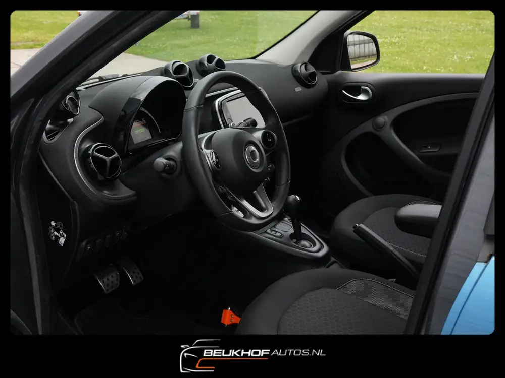 Smart Forfour EQ Comfort 18 kWh 5dr Airco Radio Dab Cruise L uit 2021, foto 10
