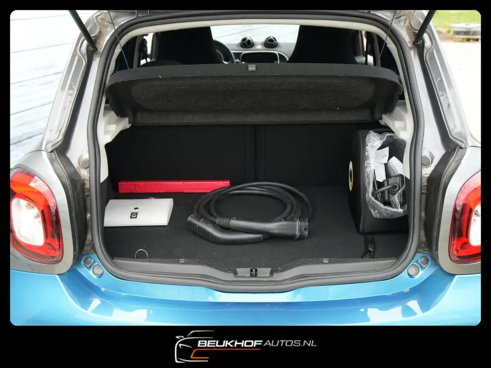 Smart Forfour EQ Comfort 18 kWh 5dr Airco Radio Dab Cruise L uit 2021, foto 6
