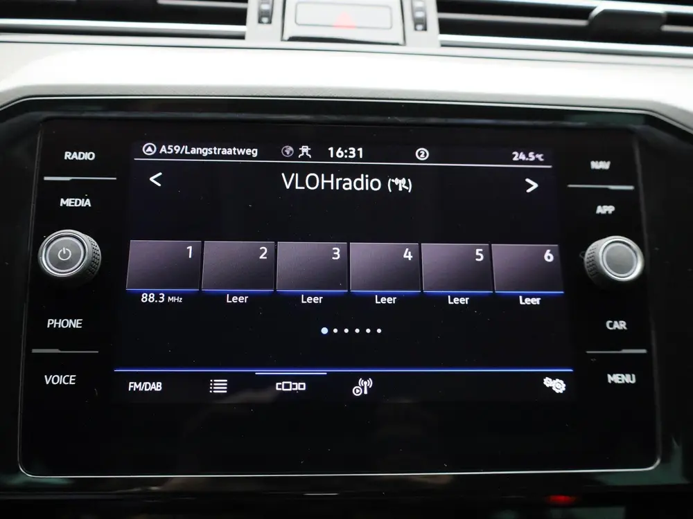 Volkswagen Passat Variant 2.0 TDI Business | TREKHAAK | NAVI uit 2022, foto 16