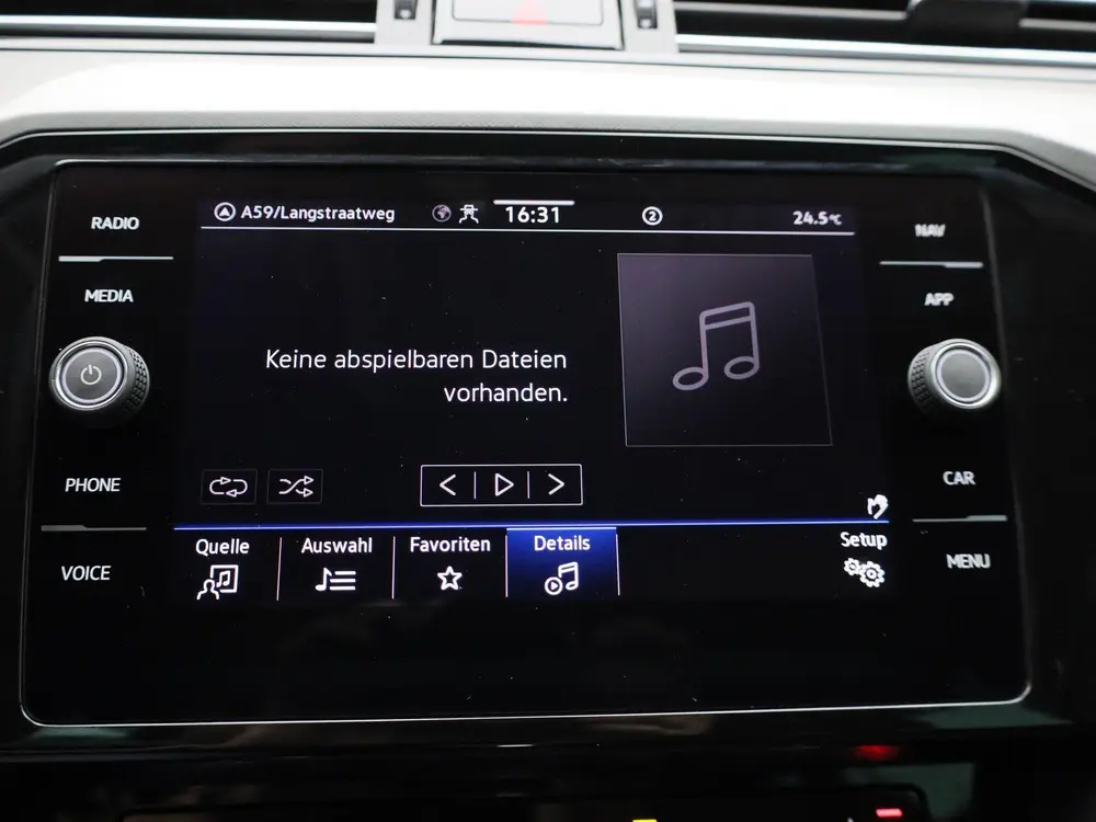 Volkswagen Passat Variant 2.0 TDI Business | TREKHAAK | NAVI uit 2022, foto 20