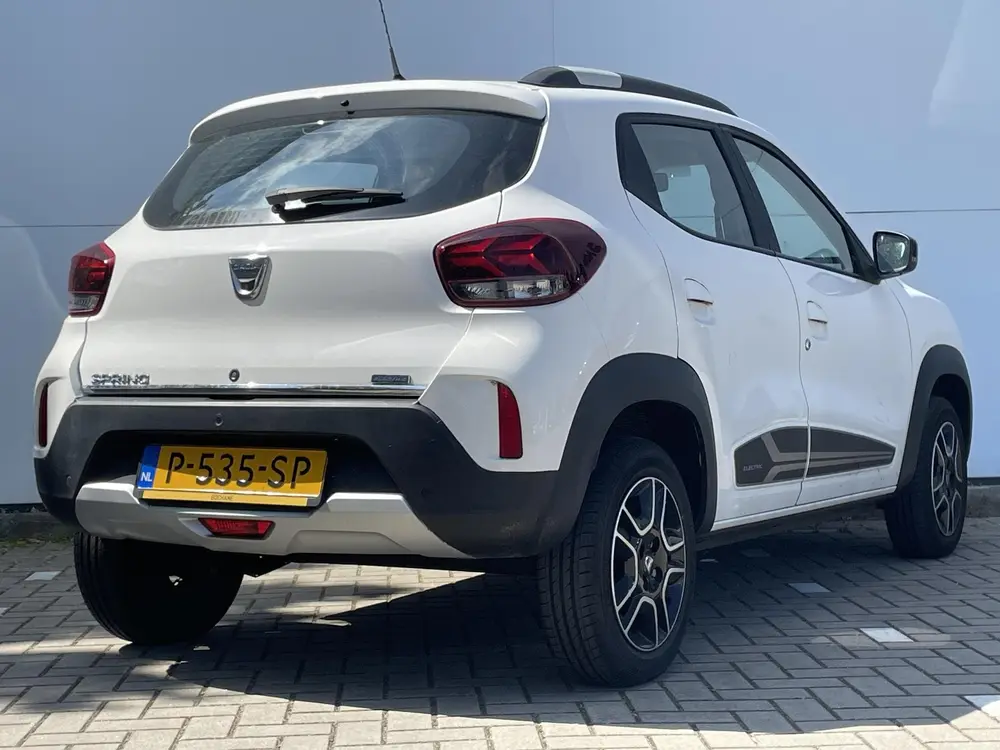 Dacia Spring Comfort Plus (Orange Pack) 27 kWh uit 2022, foto 2