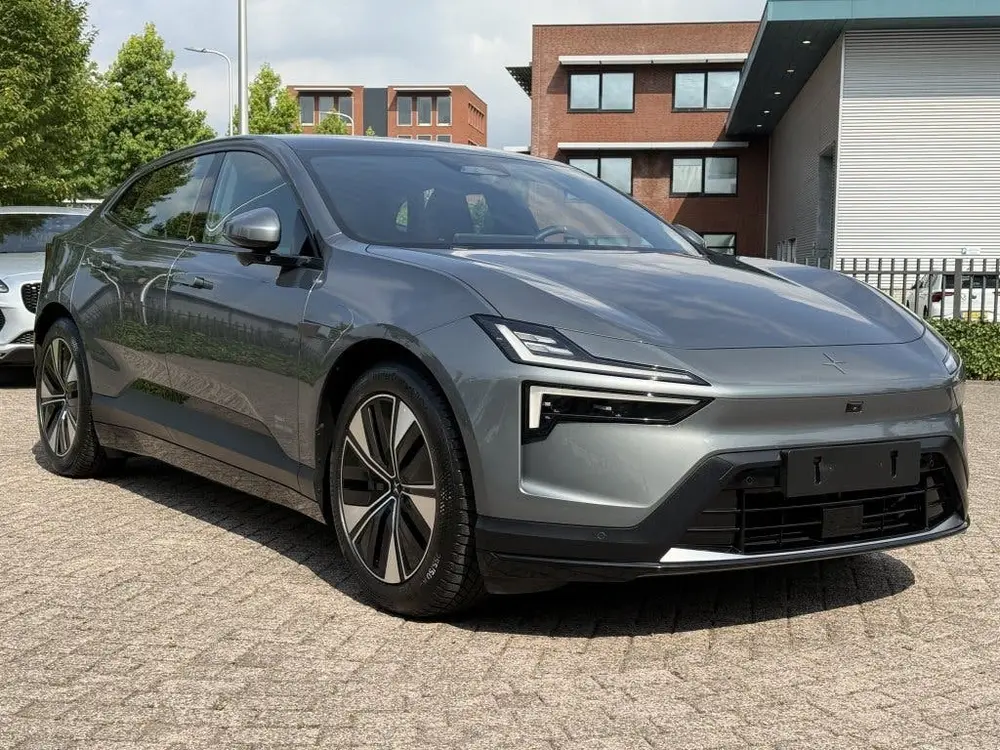 Polestar 4 Long Range Single Motor uit 2024, foto 2