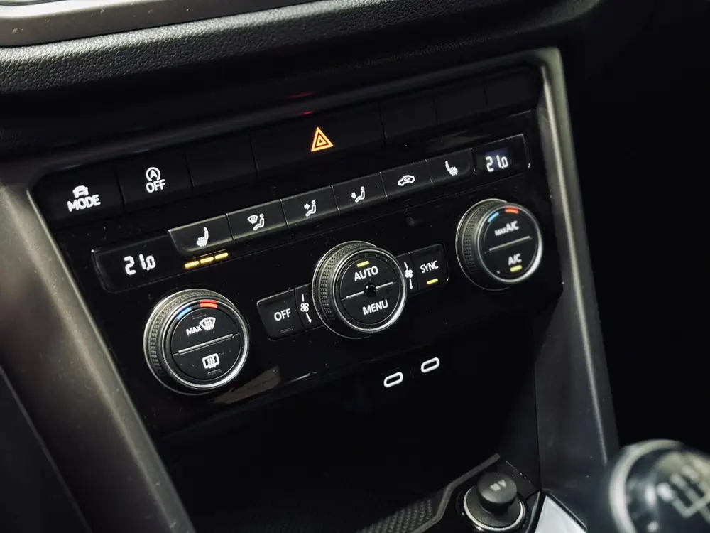 Volkswagen T-Roc 1.5 TSI Active | 17" | CarPlay | Stoelverw. uit 2022, foto 19