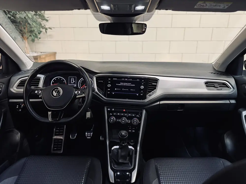 Volkswagen T-Roc 1.5 TSI Active | 17" | CarPlay | Stoelverw. uit 2022, foto 3