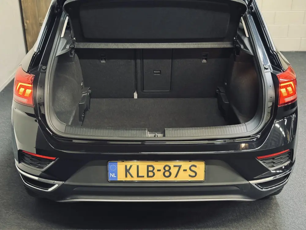 Volkswagen T-Roc 1.5 TSI Active | 17" | CarPlay | Stoelverw. uit 2022, foto 6