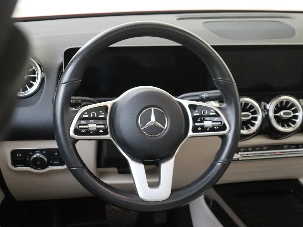 Mercedes-Benz GLB 250 Premium Plus uit 2020, foto 10
