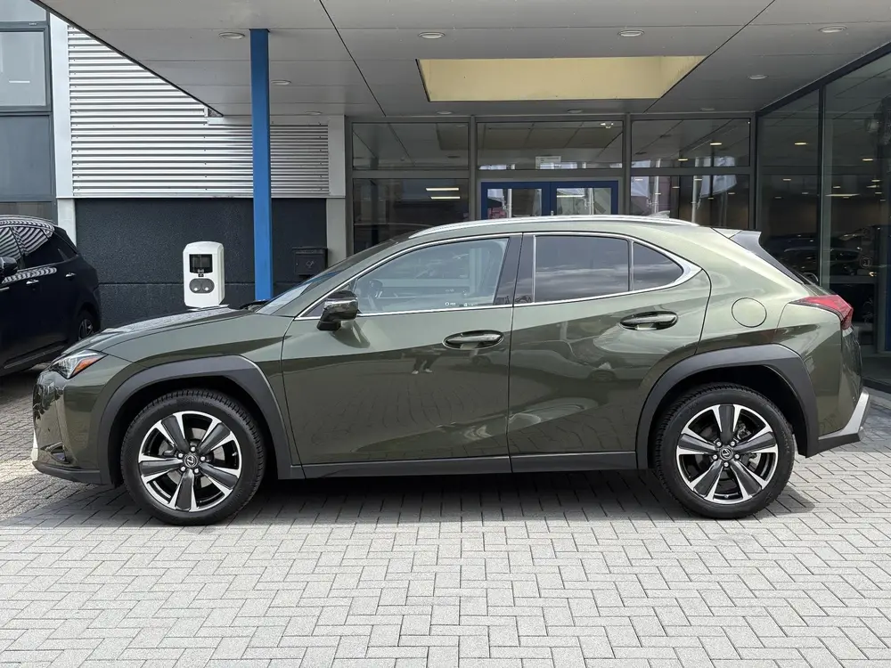 Lexus UX 250h Preference Line uit 2023, foto 11