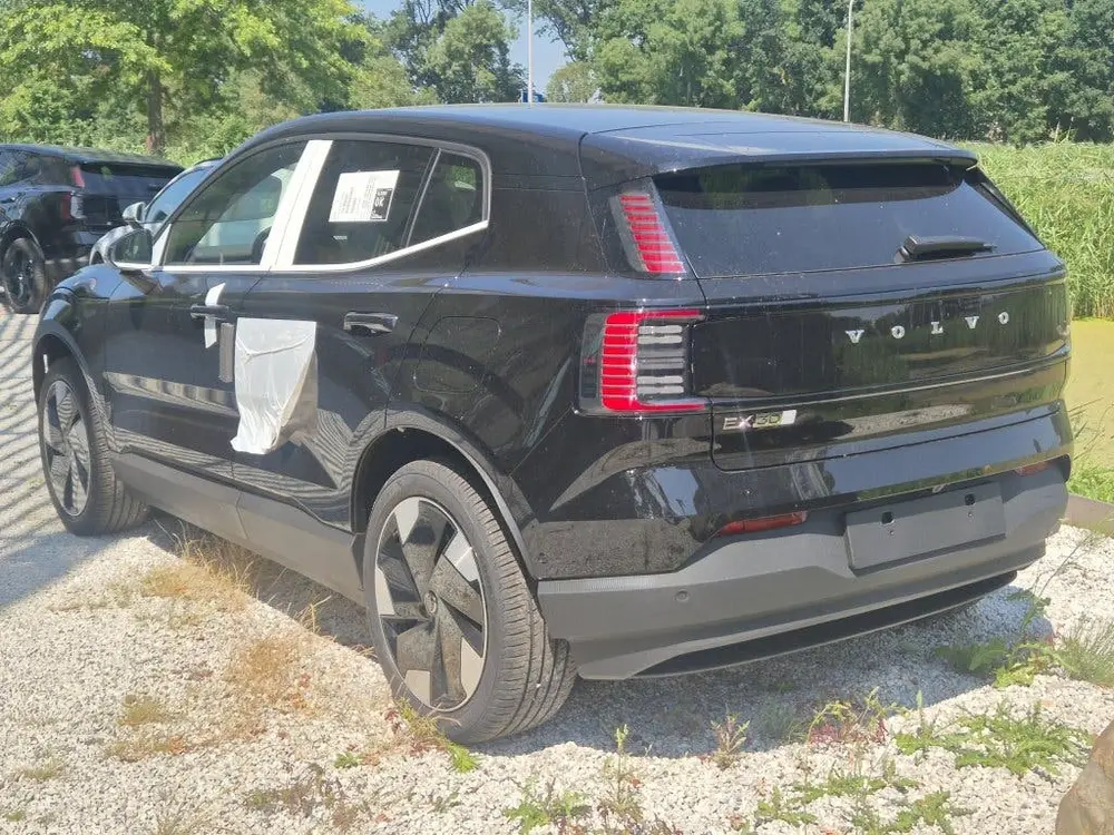 Volvo EX30 P5 Long Range 69kWh uit 2026, foto 2