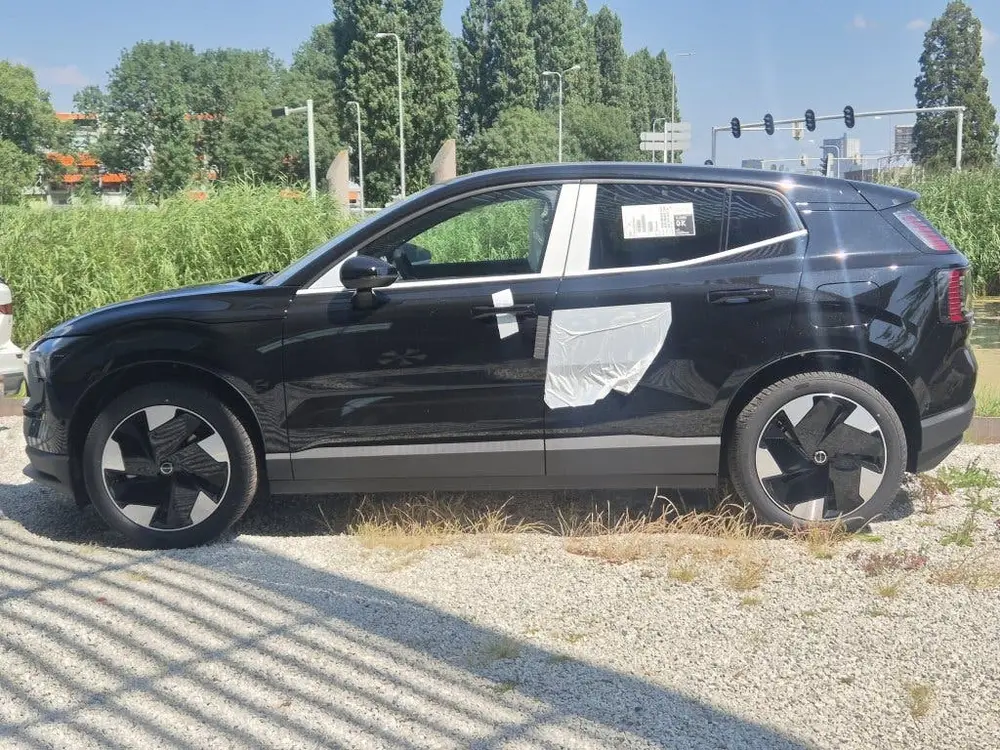 Volvo EX30 P5 Long Range 69kWh uit 2026, foto 5
