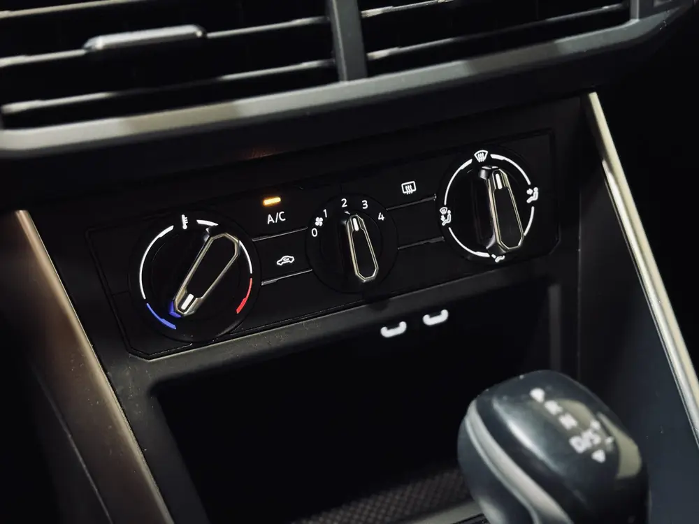 Volkswagen Taigo 1.0 TSI Life | Camera | Keyless | CarPlay uit 2024, foto 20