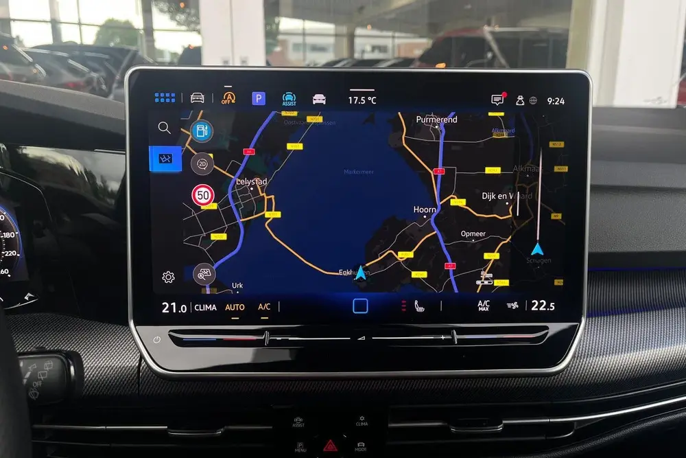 Volkswagen Golf 1.5 eTSI R-Line Edition | MATRIX | ADAPTIVE uit 2024, foto 12