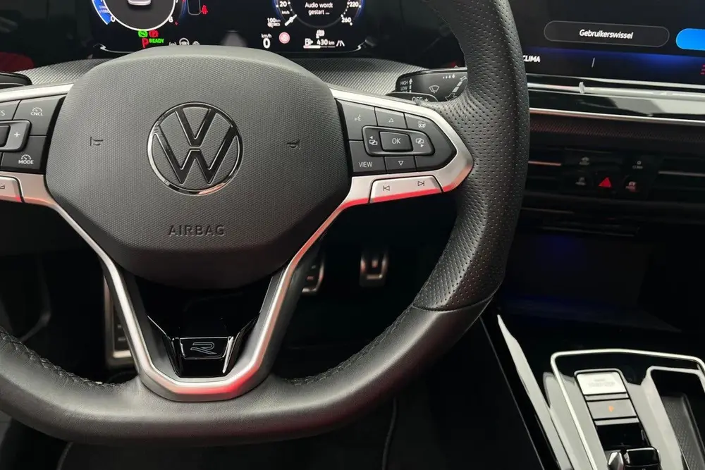 Volkswagen Golf 1.5 eTSI R-Line Edition | MATRIX | ADAPTIVE uit 2024, foto 20