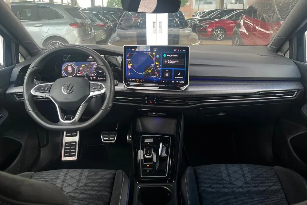 Volkswagen Golf 1.5 eTSI R-Line Edition | MATRIX | ADAPTIVE uit 2024, foto 8