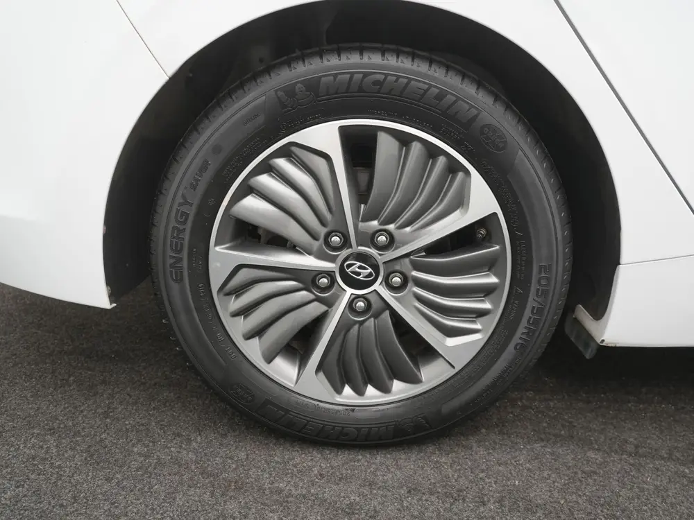 Hyundai IONIQ 1.6 GDi PHEV Comfort uit 2020, foto 7