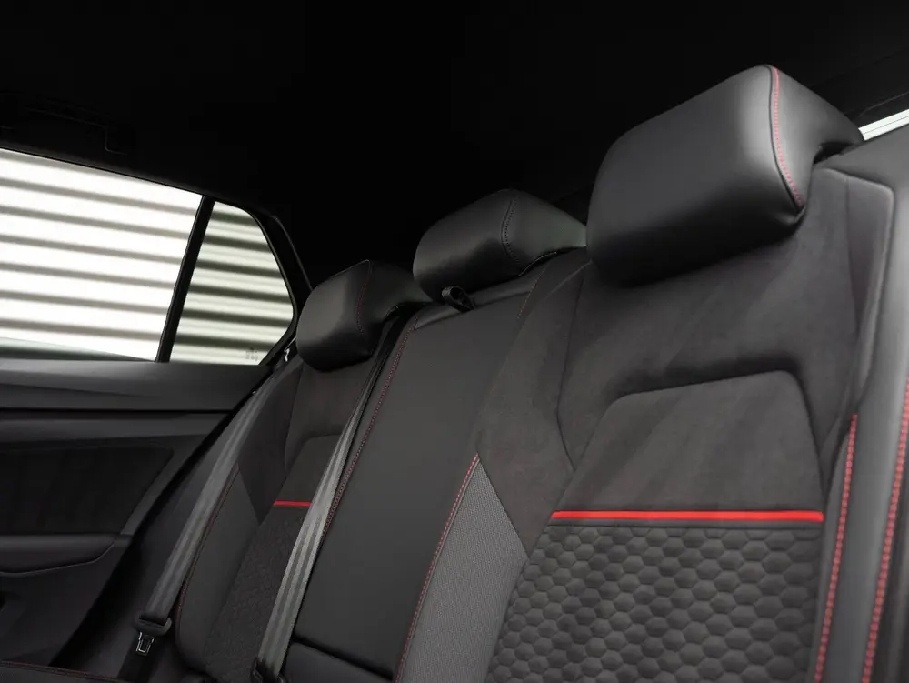 Volkswagen GOLF 2.0 TSI GTI Clubsport Pano HUD Camera Dynaud uit 2023, foto 19