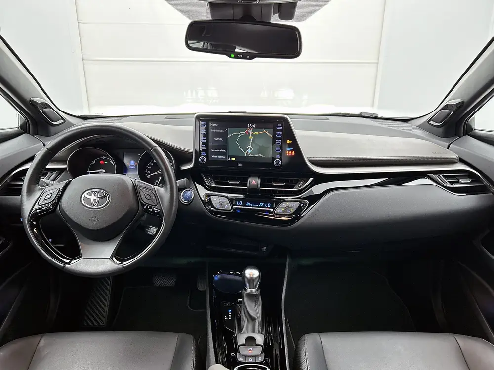 Toyota C-Hr 2.0 Hybrid Executive uit 2021, foto 4