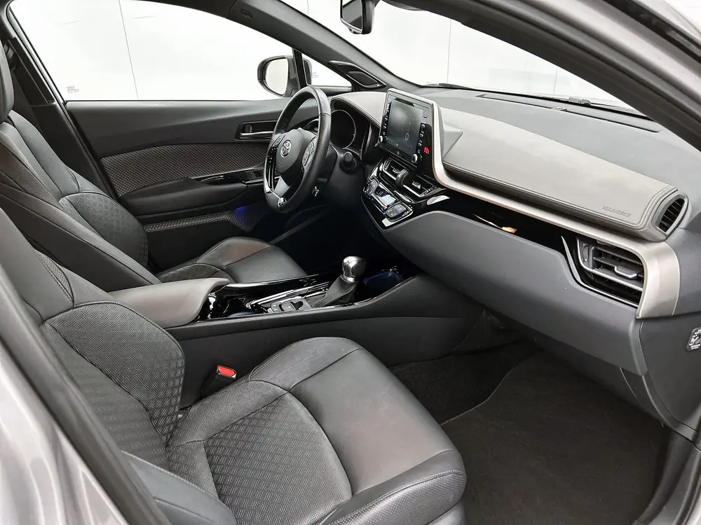 Toyota C-Hr 2.0 Hybrid Executive uit 2021, foto 6