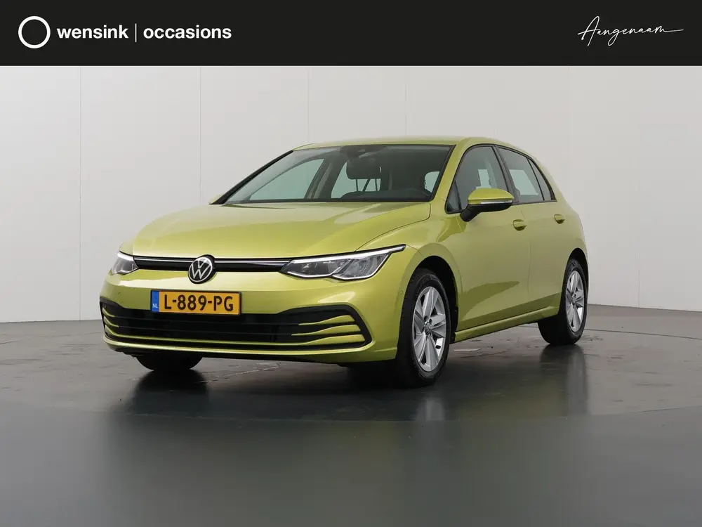 Volkswagen Golf 1.0 eTSI Life | Trekhaak | Navigatie | Cruis uit 2021