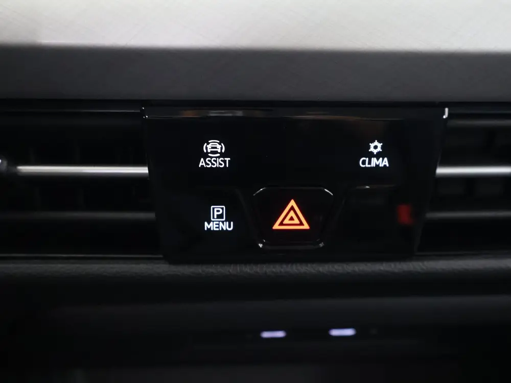 Volkswagen Golf 1.0 eTSI Life | Trekhaak | Navigatie | Cruis uit 2021, foto 20