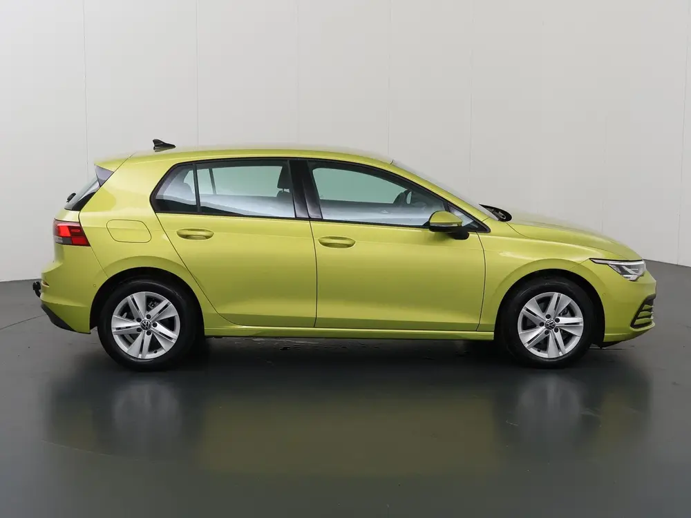 Volkswagen Golf 1.0 eTSI Life | Trekhaak | Navigatie | Cruis uit 2021, foto 6