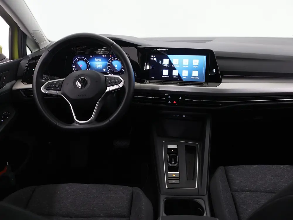 Volkswagen Golf 1.0 eTSI Life | Trekhaak | Navigatie | Cruis uit 2021, foto 8