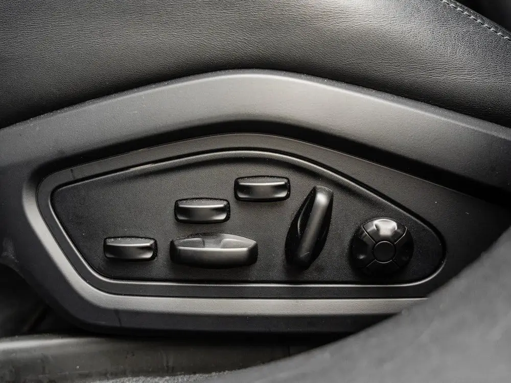 Porsche Taycan 4S Performance 93 kWh uit 2020, foto 17