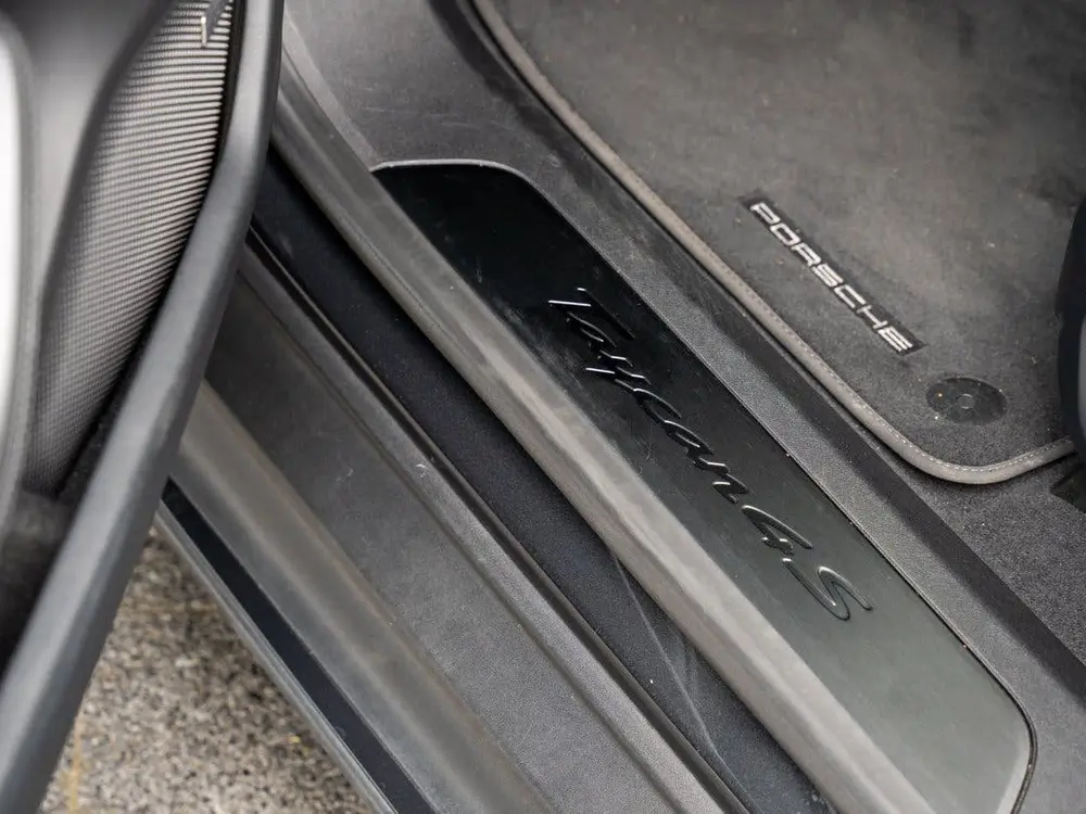 Porsche Taycan 4S Performance 93 kWh uit 2020, foto 19