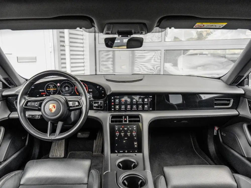 Porsche Taycan 4S Performance 93 kWh uit 2020, foto 8